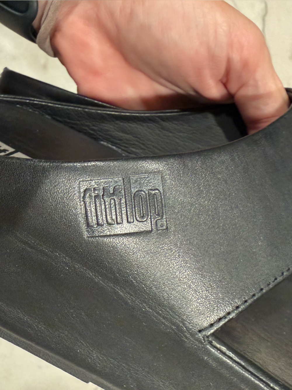 FitFlop Black Leather Thong Sandals US 10 Microwobbleboard Platform FB1-080 - Picture 16 of 16
